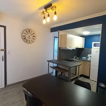 Saint-flour Au Coeur De La Apartman *